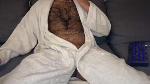 Snapshot of amalik_yoazz chatting on 11/19/25, 12:27 amalik_yoazz online show from 11/19/25, 12:27