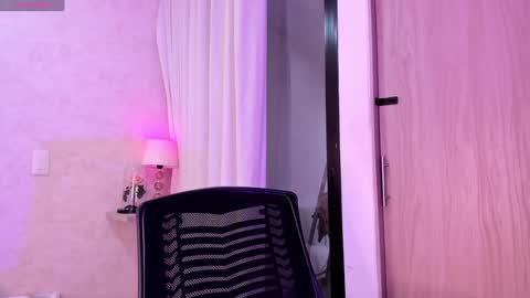 Snapshot of amanda_26 chatting on 01/23/25, 11:15 Luisa online show from 01/23/25, 11:15