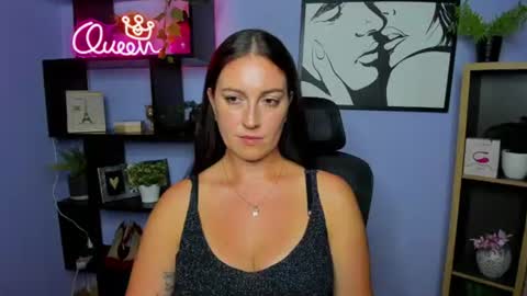Snapshot of amanda_burn chatting on 06/18/26, 01:26 Amanda online show from 06/18/26, 01:26