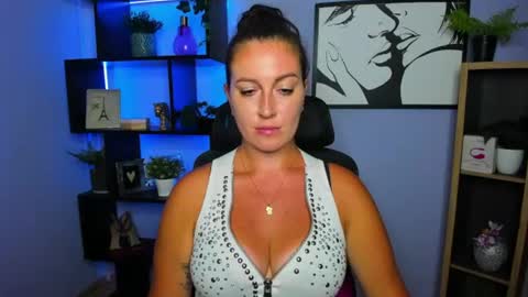 Snapshot of amanda_burn chatting on 08/04/26, 01:25 Amanda online show from 08/04/26, 01:25