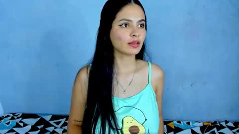 Snapshot of amanda_lorense chatting on 03/03/26, 03:56 Thalia online show from 03/03/26, 03:56