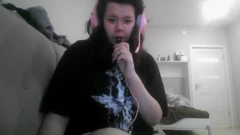 Snapshot of amanda_mia chatting on 04/14/26, 03:18 amanda_mia online show from 04/14/26, 03:18