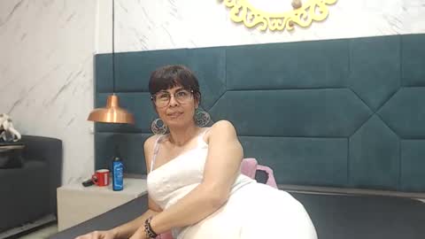 Snapshot of amanda_ramirez chatting on 05/11/26, 09:45 amanda_ramirez online show from 05/11/26, 09:45