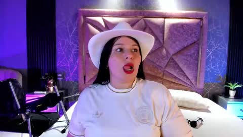 Snapshot of amandaacruz chatting on 09/10/25, 01:27 Amanda cruz online show from 09/10/25, 01:27