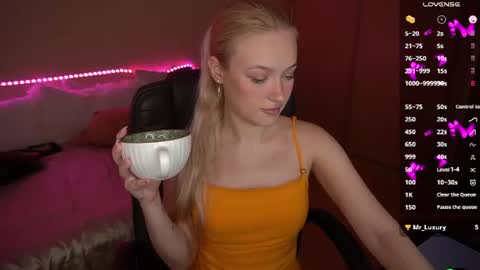Amanda online show from 08/05/26, 08:33