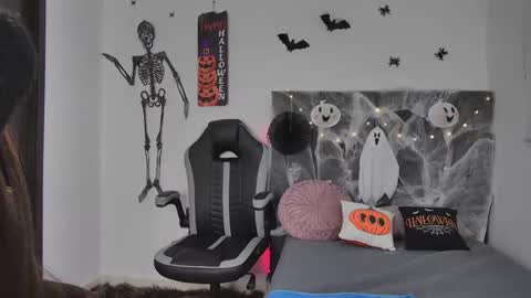 Amanda online show from 10/07/25, 05:48