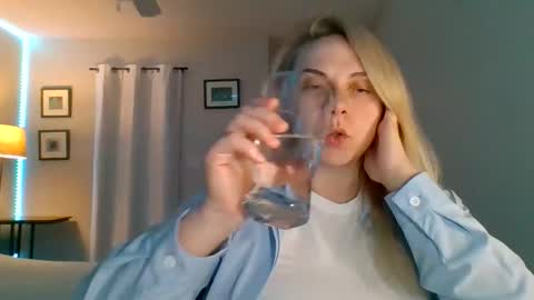 Amanda online show from 11/14/25, 07:51