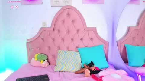 amandalee26 online show from 01/05/26, 07:50