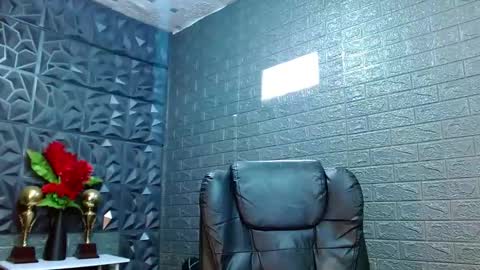 amandaleon online show from 01/24/25, 06:57