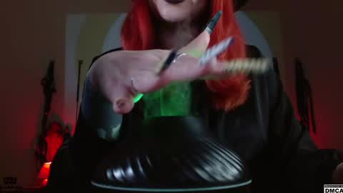 Goddess Amanita online show from 12/18/24, 11:34