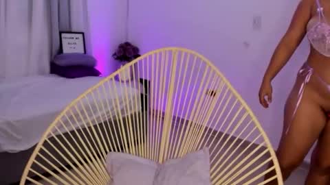 Amanda online show from 10/01/25, 01:33