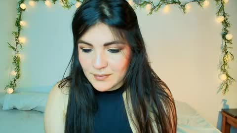 Amara Vega  online show from 04/24/26, 10:56