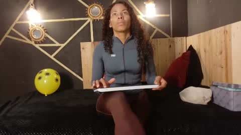 amara_vex online show from 06/12/26, 12:15