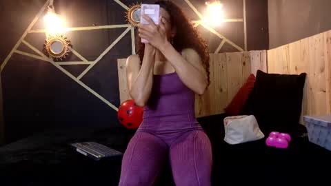 amara_vex online show from 06/19/26, 12:31