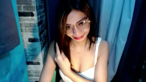 BELLA online show from 05/24/26, 01:10