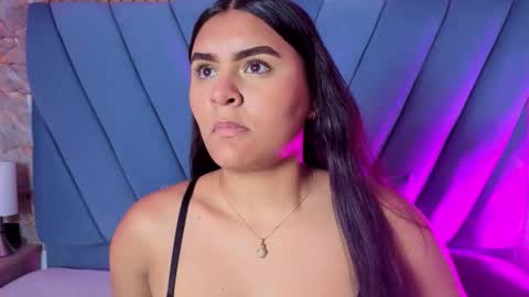 Snapshot of amarahanks_ chatting on 11/05/25, 11:32 amarahanks_ online show from 11/05/25, 11:32