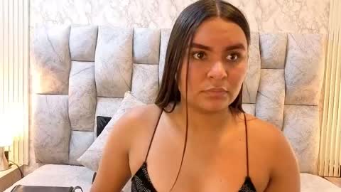 Snapshot of amarahanks_ chatting on 11/25/25, 07:36 amarahanks_ online show from 11/25/25, 07:36