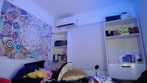 Snapshot of amarantha666 chatting on 10/22/25, 09:47 Susan online show from 10/22/25, 09:47