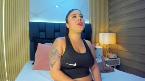 Amara Texas online show from 04/01/26, 02:01