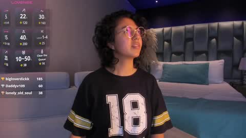 Emily online show from 02/02/25, 03:17