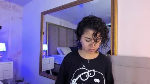 Emily online show from 02/10/25, 11:25