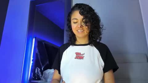 Emily online show from 09/22/25, 11:12