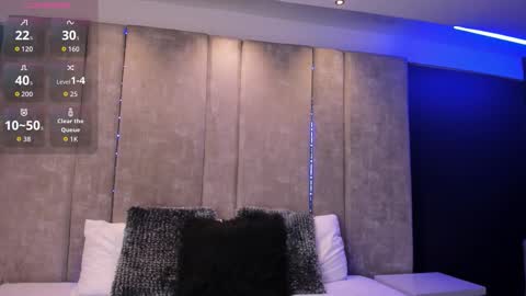 Emily online show from 09/25/25, 11:14