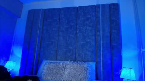 Emily online show from 12/22/25, 01:19