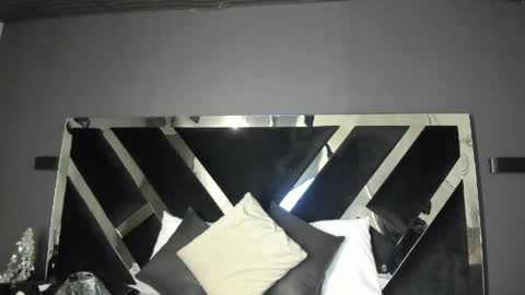 Emily online show from 04/07/26, 09:43