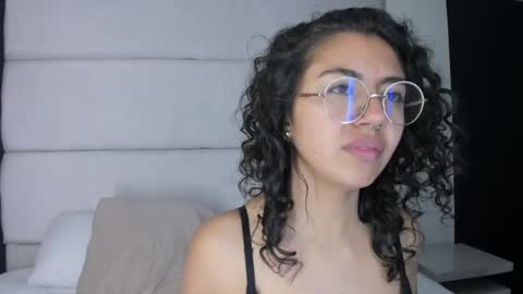 Emily online show from 06/03/26, 02:33
