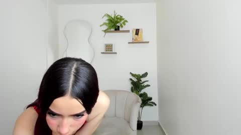 Nicole online show from 10/19/25, 12:28