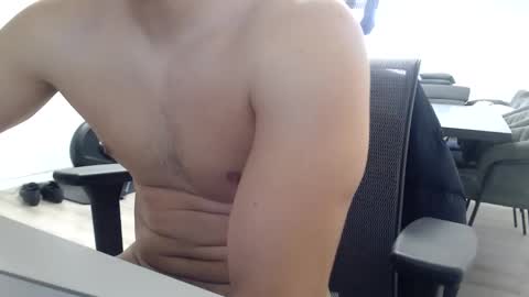 amateurmilk30 online show from 06/01/26, 02:08