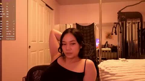 Snapshot of amateuroras chatting on 06/20/26, 04:48 leash online show from 06/20/26, 04:48
