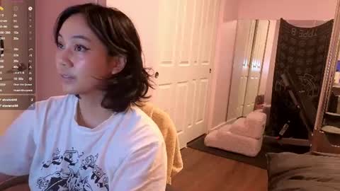 Snapshot of amateuroras chatting on 07/01/26, 04:36 leash online show from 07/01/26, 04:36