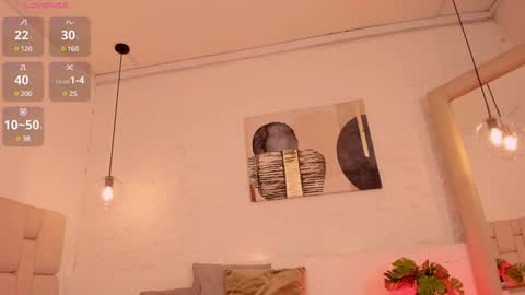 Snapshot of amatiista_12 chatting on 12/14/24, 08:18 A M A T I S T A online show from 12/14/24, 08:18