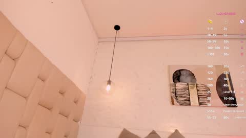 Snapshot of amatiista_12 chatting on 12/23/24, 11:39 A M A T I S T A online show from 12/23/24, 11:39