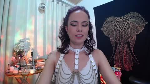 Snapshot of amatista_riveera chatting on 12/26/24, 11:46 Amatista Next stream 9 DEC 1 PM COLOMBIAN TIME miss u and love u online show from 12/26/24, 11:46