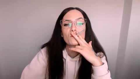 Izza online show from 11/12/25, 08:15