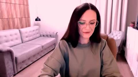 Izza online show from 01/15/26, 02:10