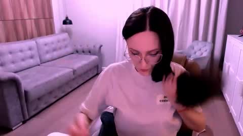 Izza online show from 04/08/26, 01:33