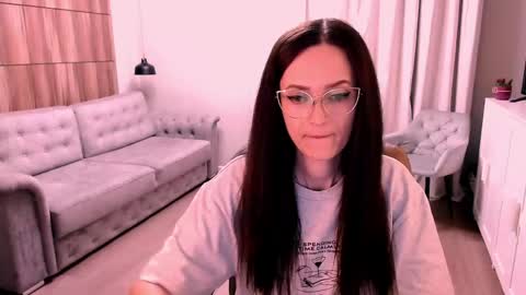Izza online show from 05/31/26, 01:40