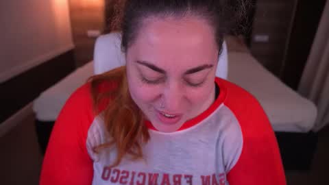 Ellie online show from 09/13/25, 08:19