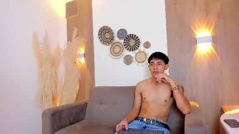 Snapshot of ambar_a_camilo chatting on 06/19/26, 11:47 Ambar and Camilo online show from 06/19/26, 11:47