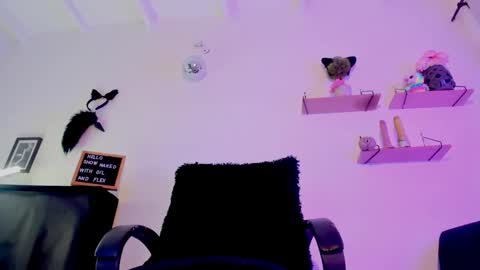 Snapshot of ambar_fitness88 chatting on 03/08/25, 01:03 Ambar fitness88 online show from 03/08/25, 01:03