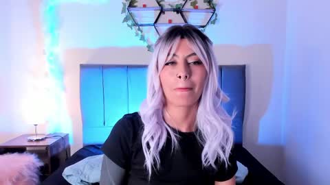 ambar_gh1 online show from 04/28/26, 02:27