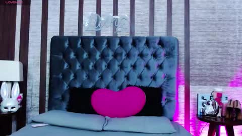 Ambar Jones online show from 11/05/25, 11:21