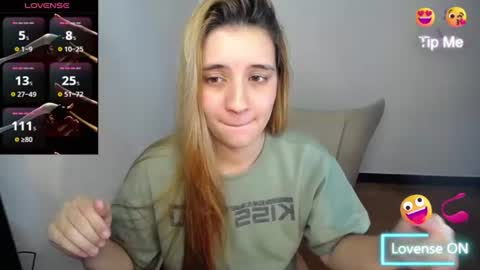 Snapshot of ambar_lynn chatting on 07/28/26, 08:52 mbar online show from 07/28/26, 08:52