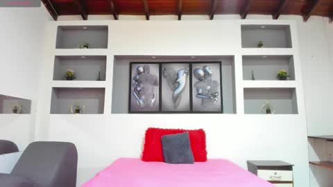 Ambar  online show from 12/17/25, 12:44