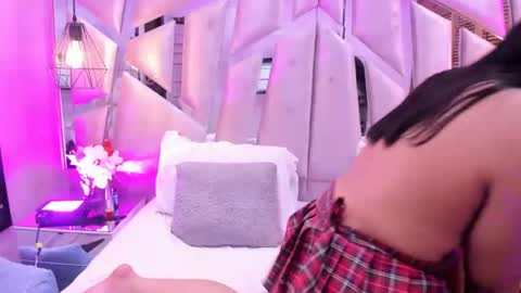 Snapshot of ambarandconnie chatting on 01/30/25, 06:46 AmbarAndConnie online show from 01/30/25, 06:46