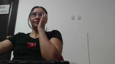 Snapshot of ambarcollinss chatting on 01/10/25, 10:15 Ambar online show from 01/10/25, 10:15